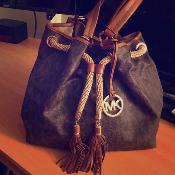 Michael Kors Handbag 👜 - Picture 1 of 7